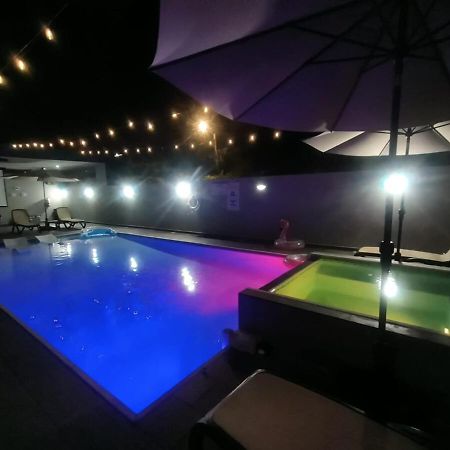 Aquaville Dorado Moderna A Studio 7 Екстериор снимка