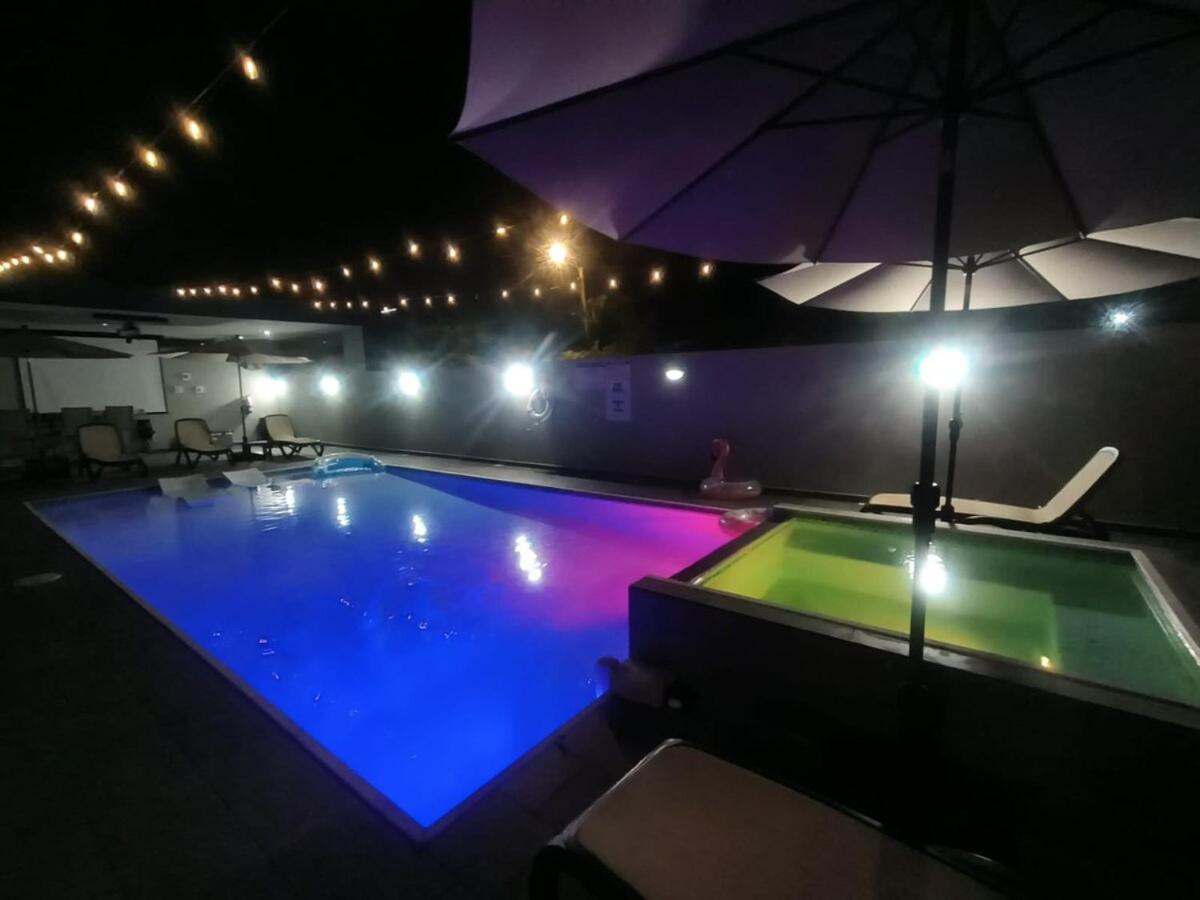Aquaville Dorado Moderna A Studio 7 Екстериор снимка