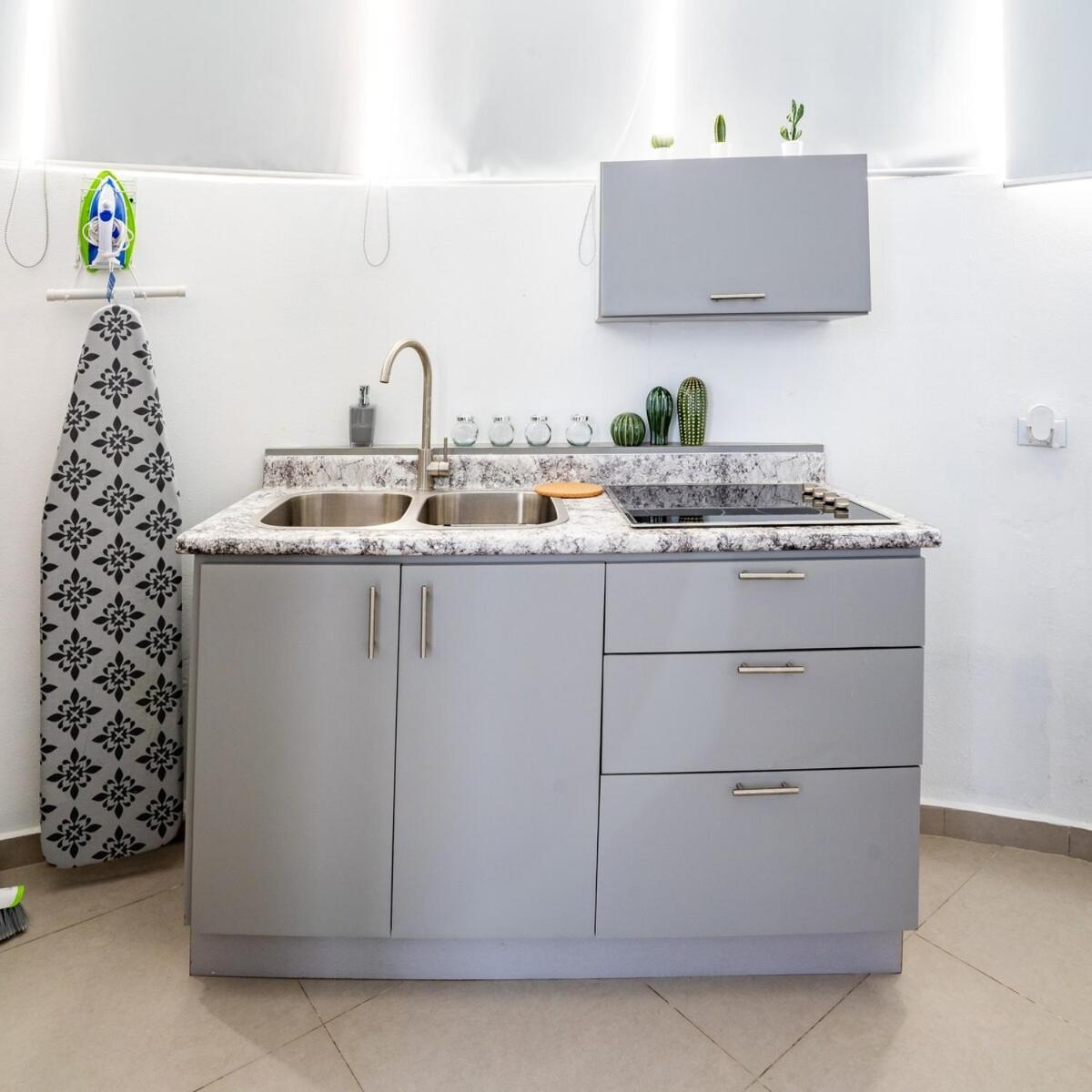 Aquaville Dorado Moderna A Studio 7 Екстериор снимка