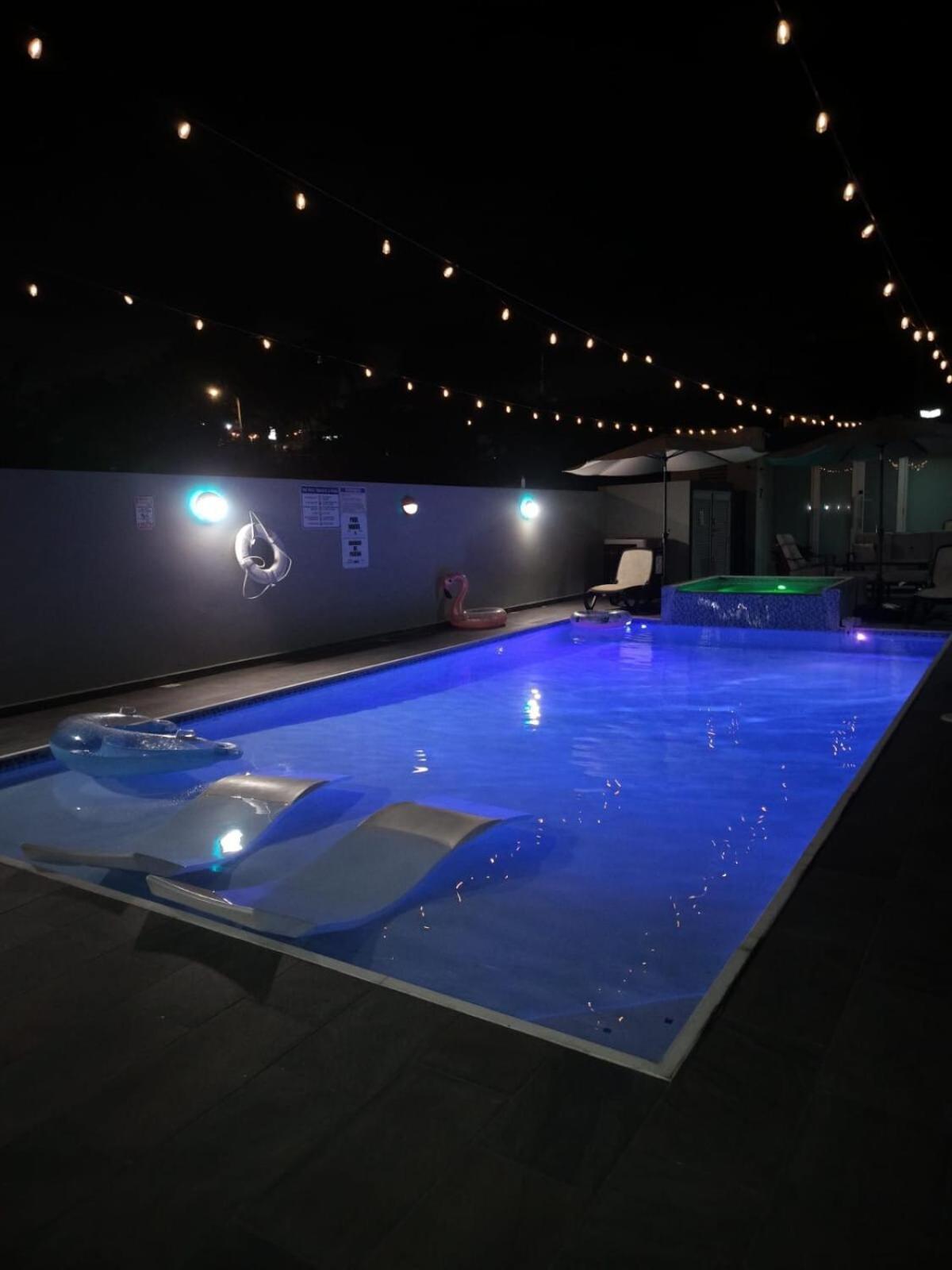Aquaville Dorado Moderna A Studio 7 Екстериор снимка