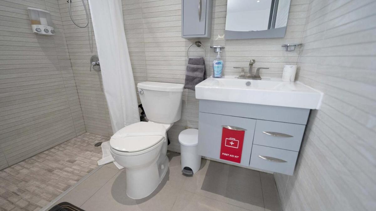 Aquaville Dorado Moderna A Studio 7 Екстериор снимка