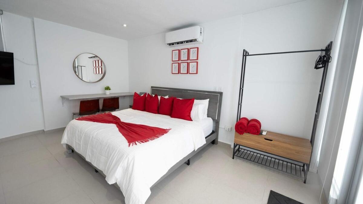 Aquaville Dorado Moderna A Studio 7 Екстериор снимка