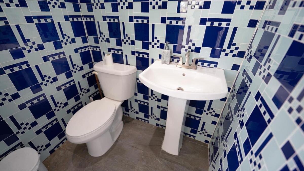 Aquaville Dorado Moderna A Studio 7 Екстериор снимка